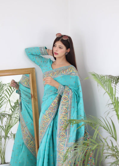 Elegant Kashmiri Handloom Work with Heavy Blouse: A Stunning Choice! - Almaari Fashion