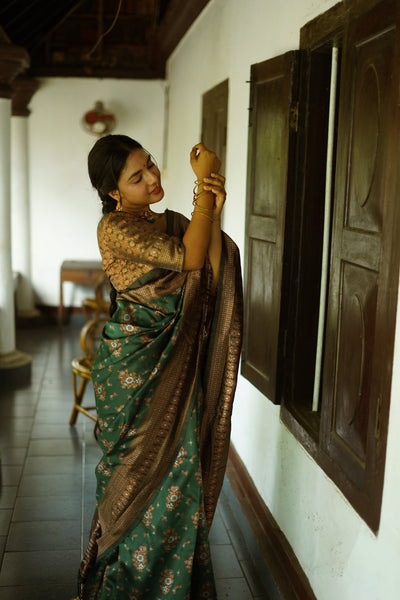 Green Pure Banarasi Silk Saree With Twirling Blouse Piece - Almaari Fashion