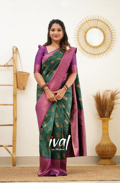 Green Pure Kanjivaram Silk Saree With Outstanding Blouse Piece - Almaari Fashion