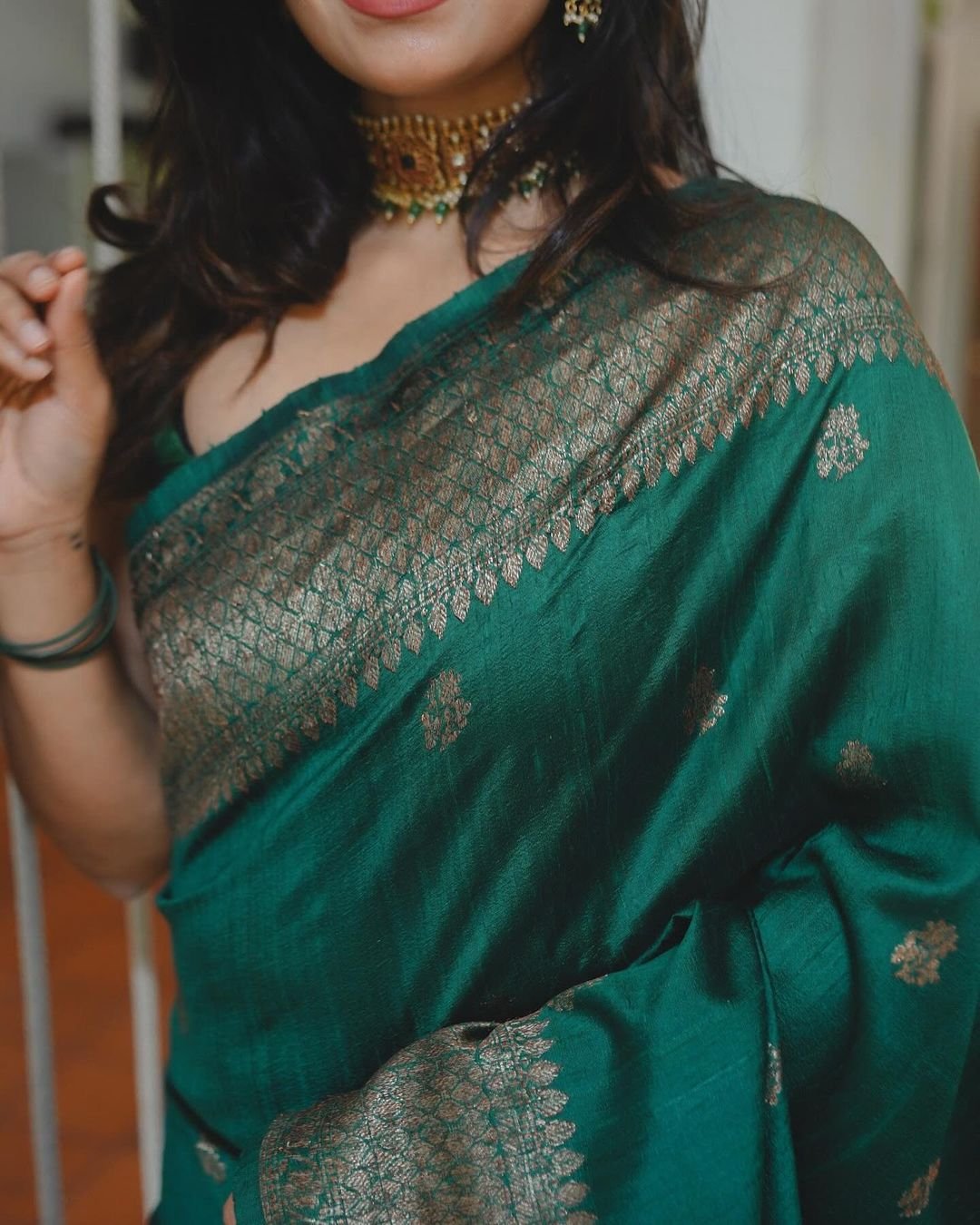 Green Pure Kanjivaram Silk Weaved With Copper Zari Comes With Heavy Kanjivaram Brocade Blouse - Almaari Fashion