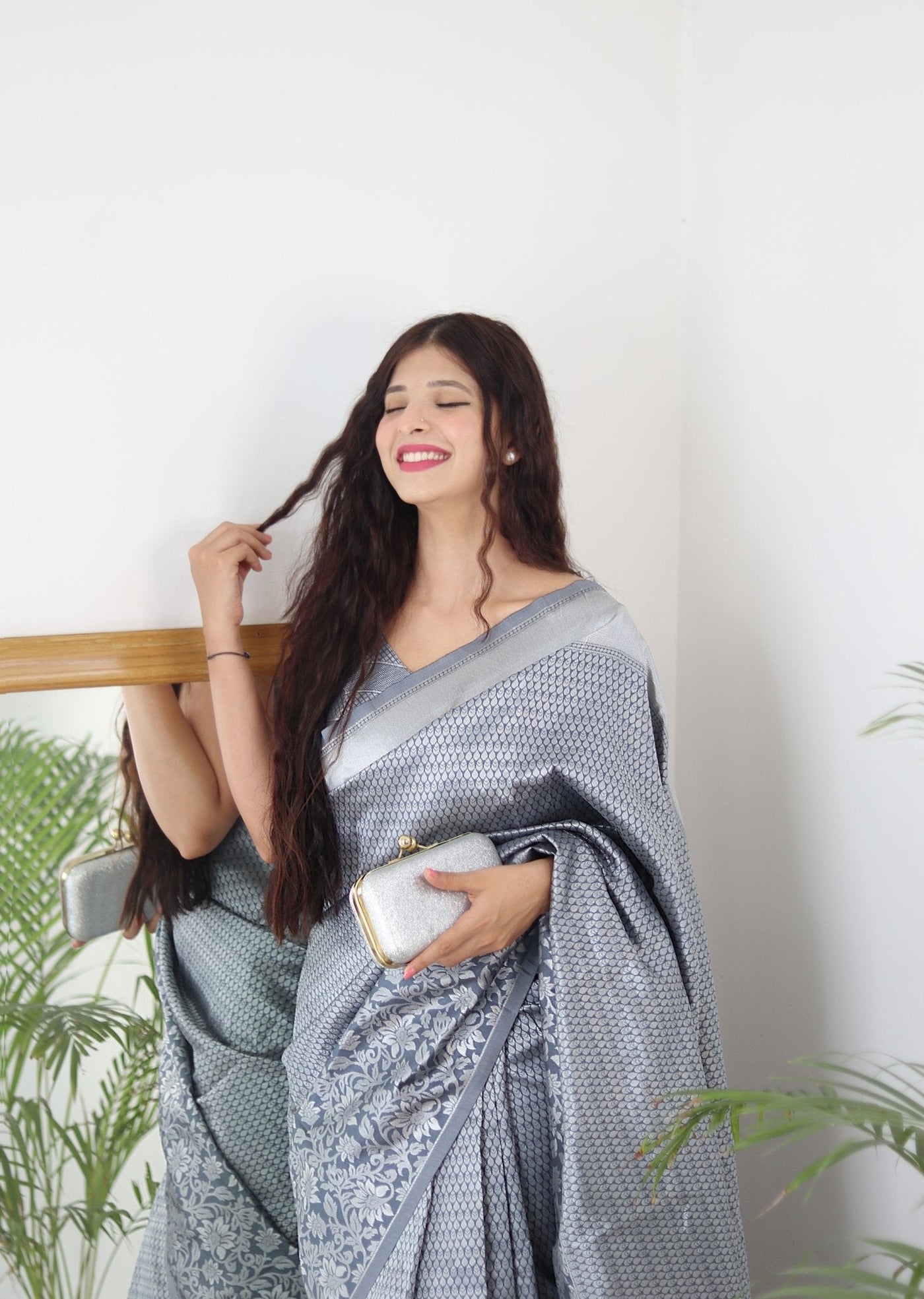 Grey Pure Kanjivaram Silk Saree With Twirling Blouse Piece - Almaari Fashion