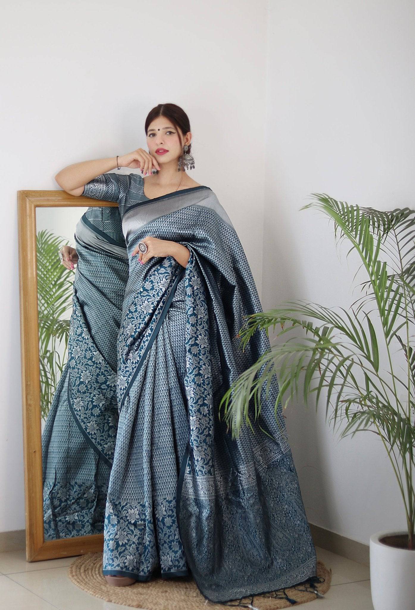 Aqua Blue Pure Kanjivaram Silk Saree With Twirling Blouse Piece