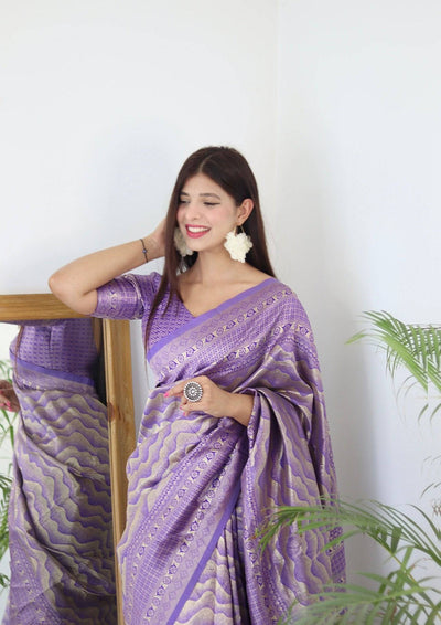 Lavender Pure Kanjivaram Silk Saree With Twirling Blouse Piece