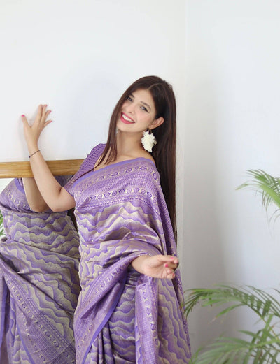 Lavender Pure Kanjivaram Silk Saree With Twirling Blouse Piece