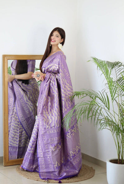 Lavender Pure Kanjivaram Silk Saree With Twirling Blouse Piece