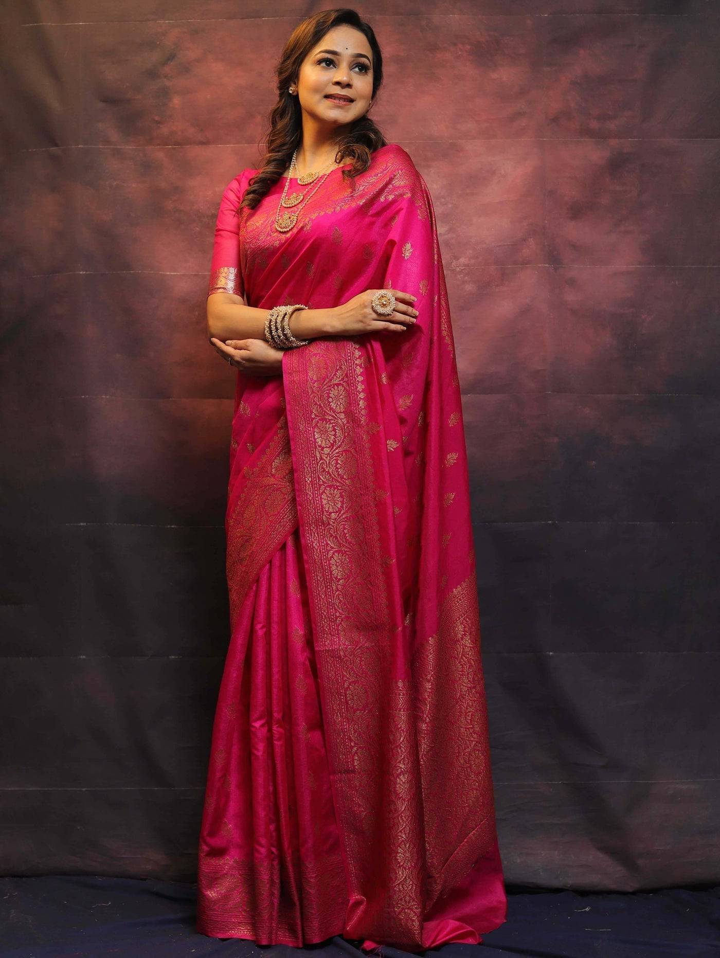 Pink Pure Kanjivaram Silk Weaved With Copper Zari Comes With Heavy Kanjivaram Brocade Blouse