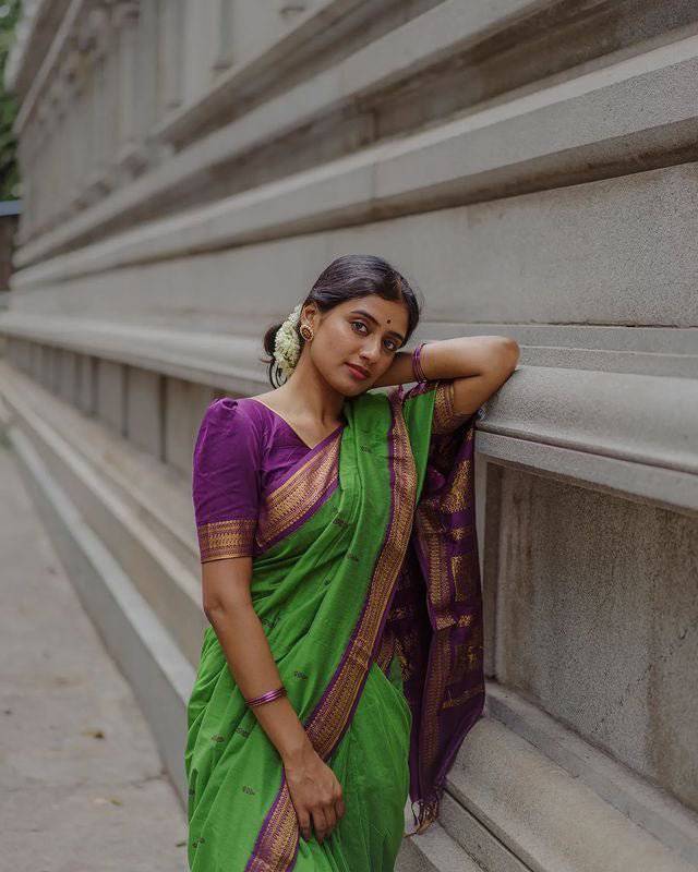 P Green And Purple Combination Pure Kanjivaram Silk Saree With Attractive Blouse Piece