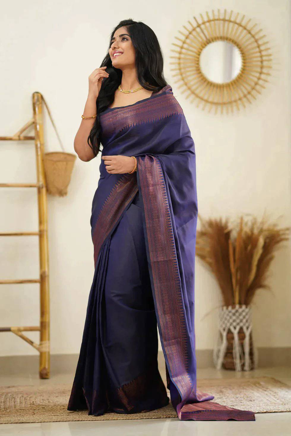 Navy Blue Pure Kanjivaram Silk Saree With Lovely Blouse Piece