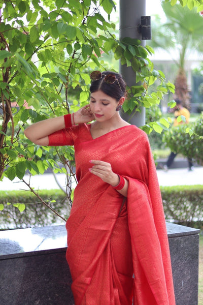 Kuber Pattu Silk Saree, Exuding Regal Charm With Its Rich Pallu And Intricate Brocade Blouse, Elegantly Adorned With Enchanting Tassels On The Saree's Edge. - Almaari Fashion