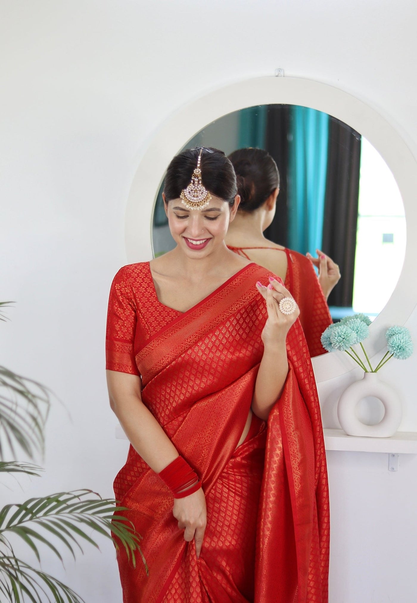 Kuber Pattu Silk Saree, Exuding Regal Charm With Its Rich Pallu And Intricate Brocade Blouse, Elegantly Adorned With Enchanting Tassels On The Saree's Edge. - Almaari Fashion