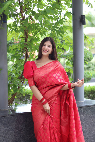 Kuber Pattu Silk Saree, Exuding Regal Charm With Its Rich Pallu And Intricate Brocade Blouse, Elegantly Adorned With Enchanting Tassels On The Saree's Edge. - Almaari Fashion