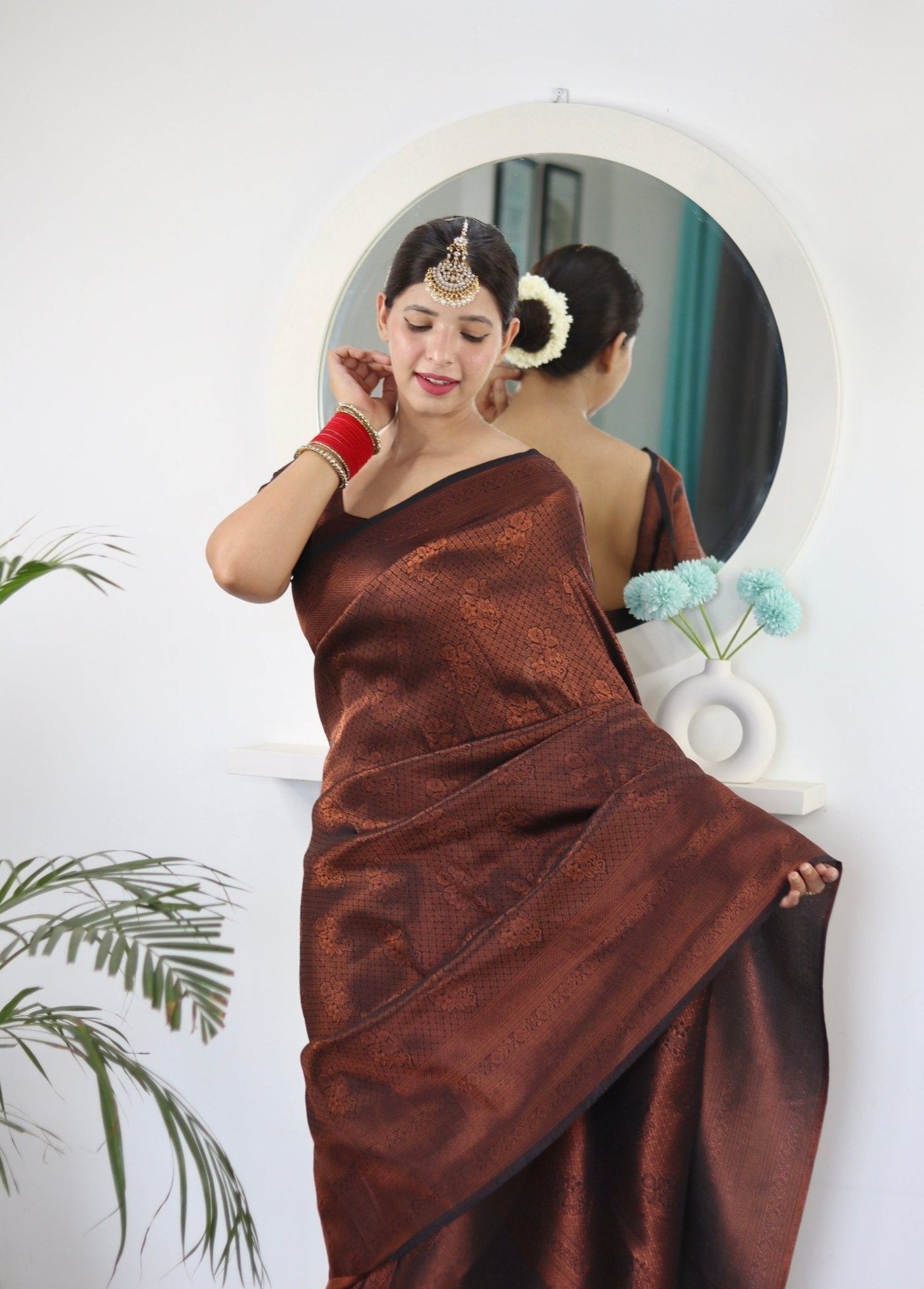 Kuber Pattu Silk Saree, Exuding Regal Charm With Its Rich Pallu And Intricate Brocade Blouse, Elegantly Adorned With Enchanting Tassels On The Saree's Edge. - Almaari Fashion