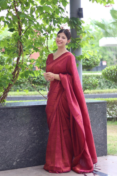 Kuber Pattu Silk Saree, Exuding Regal Charm With Its Rich Pallu And Intricate Brocade Blouse, Elegantly Adorned With Enchanting Tassels On The Saree's Edge. - Almaari Fashion