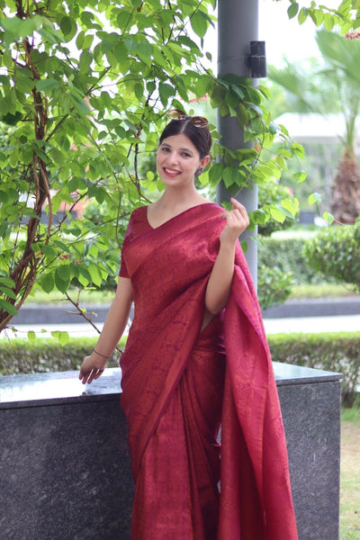 Kuber Pattu Silk Saree, Exuding Regal Charm With Its Rich Pallu And Intricate Brocade Blouse, Elegantly Adorned With Enchanting Tassels On The Saree's Edge. - Almaari Fashion