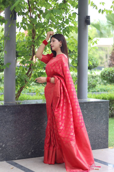 Kuber Pattu Silk Saree, Exuding Regal Charm With Its Rich Pallu And Intricate Brocade Blouse, Elegantly Adorned With Enchanting Tassels On The Saree's Edge. - Almaari Fashion