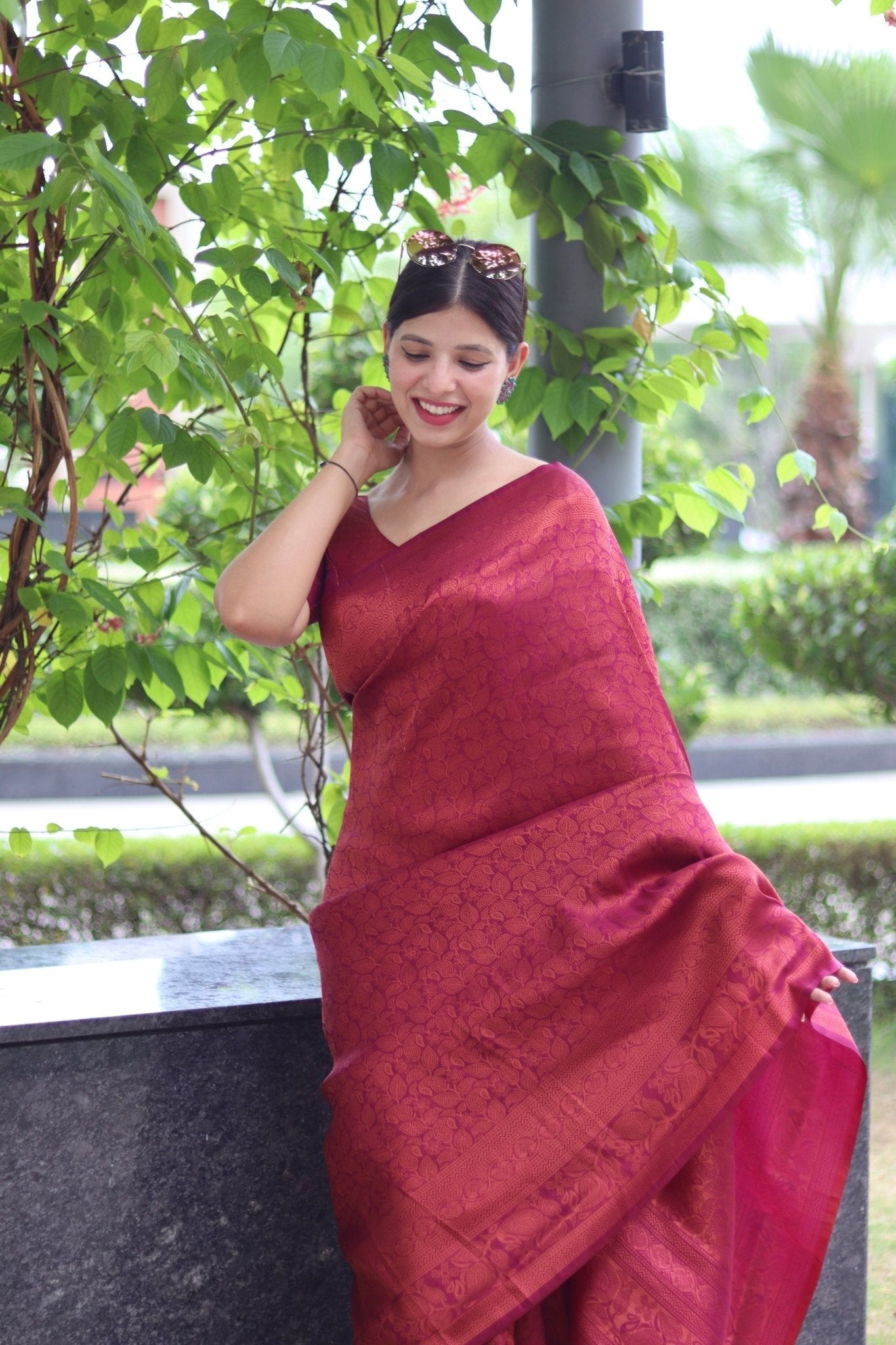 Kuber Pattu Silk Saree, Exuding Regal Charm With Its Rich Pallu And Intricate Brocade Blouse, Elegantly Adorned With Enchanting Tassels On The Saree's Edge. - Almaari Fashion