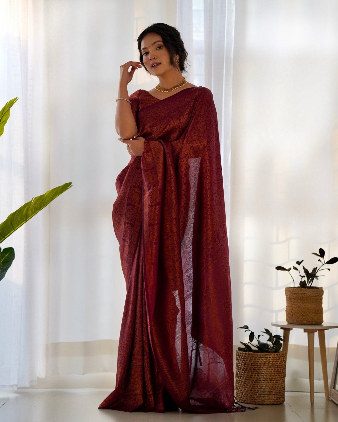 Kuber Pattu Silk Saree, Exuding Regal Charm With Its Rich Pallu And Intricate Brocade Blouse, Elegantly Adorned With Enchanting Tassels On The Saree's Edge. - Almaari Fashion