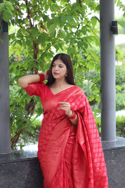 Kuber Pattu Silk Saree, Exuding Regal Charm With Its Rich Pallu And Intricate Brocade Blouse, Elegantly Adorned With Enchanting Tassels On The Saree's Edge. - Almaari Fashion