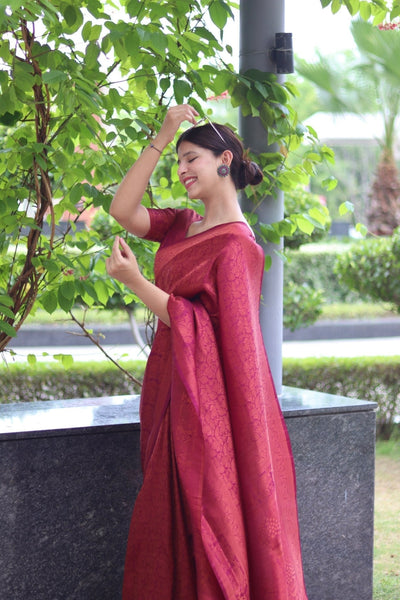 Kuber Pattu Silk Saree, Exuding Regal Charm With Its Rich Pallu And Intricate Brocade Blouse, Elegantly Adorned With Enchanting Tassels On The Saree's Edge. - Almaari Fashion