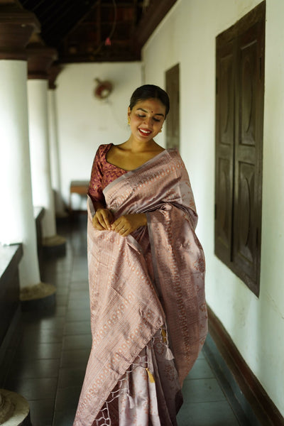 Lavender Pure Banarasi Silk Saree With Twirling Blouse Piece - Almaari Fashion