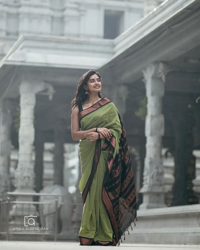 Light Green & Black Combination Pure Banarasi Silk Saree With Attractive Blouse Piece - Almaari Fashion