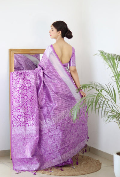 Light Magenta Pure Kanjivaram Silk Saree With Twirling Blouse Piece - Almaari Fashion