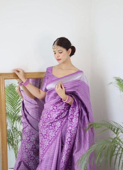 Light Magenta Pure Kanjivaram Silk Saree With Twirling Blouse Piece - Almaari Fashion