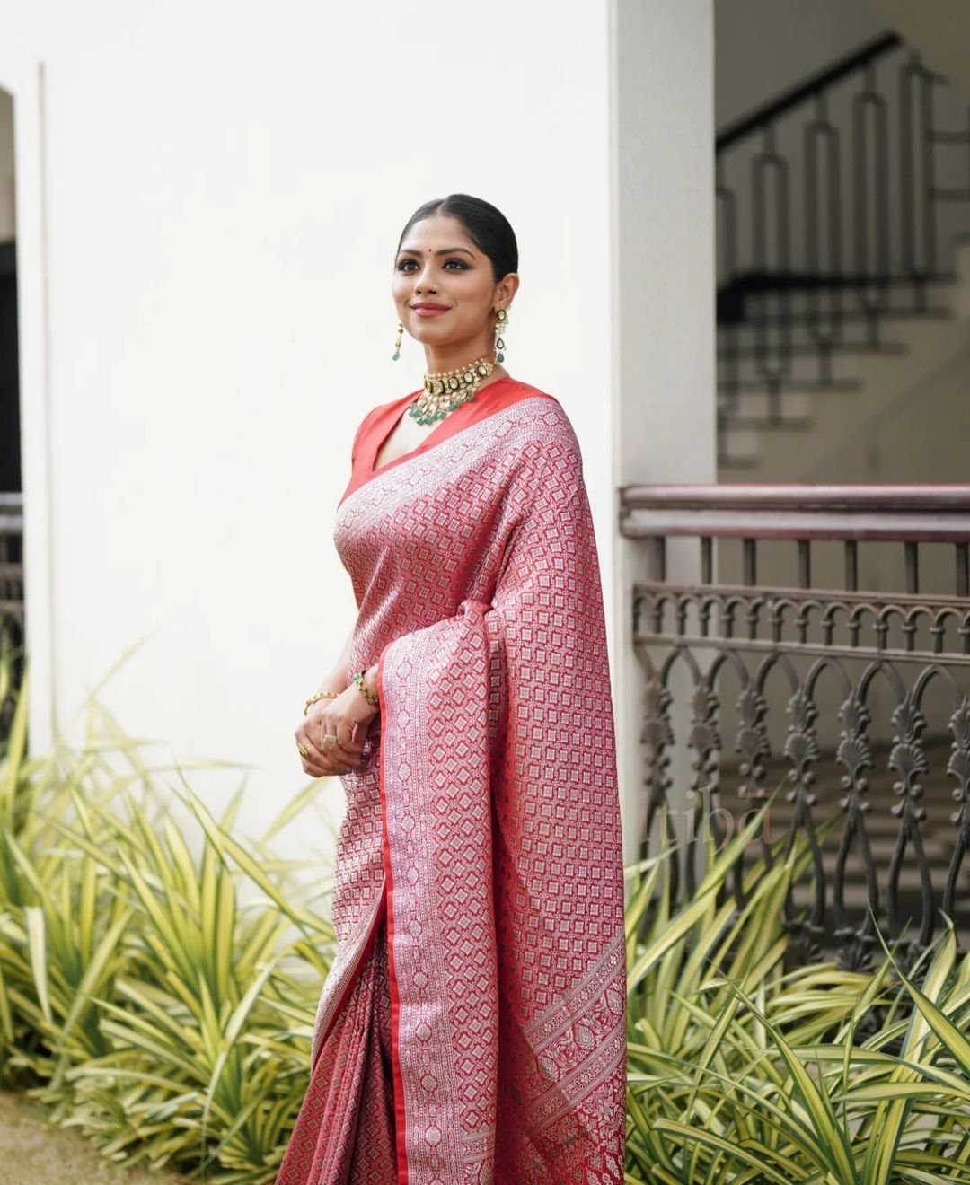 Light Peach Pure Kanjivaram Silk Saree Stylish Blouse Piece - Almaari Fashion