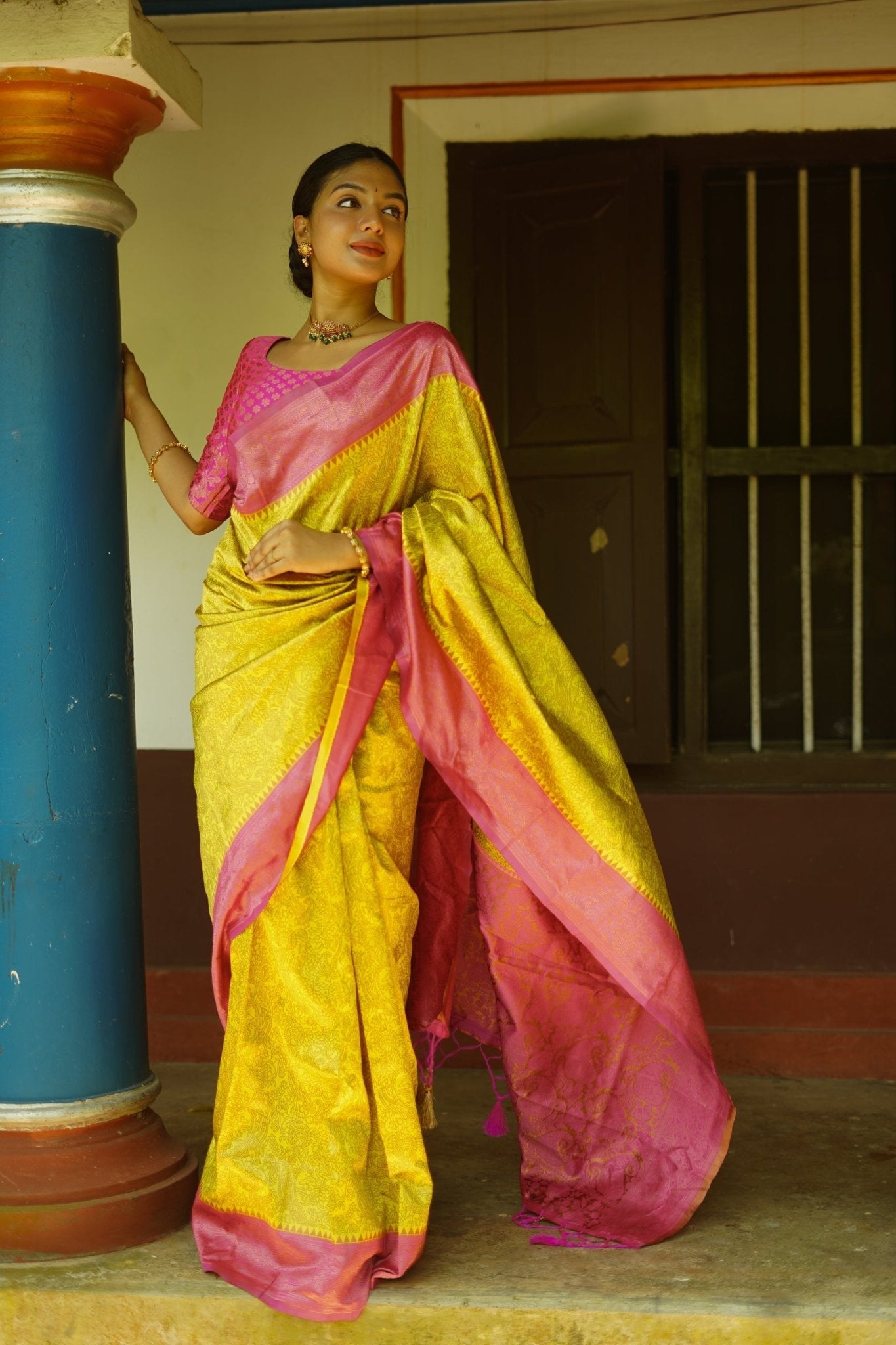 Lime Pure Banarasi Silk Saree With Twirling Blouse Piece - Almaari Fashion