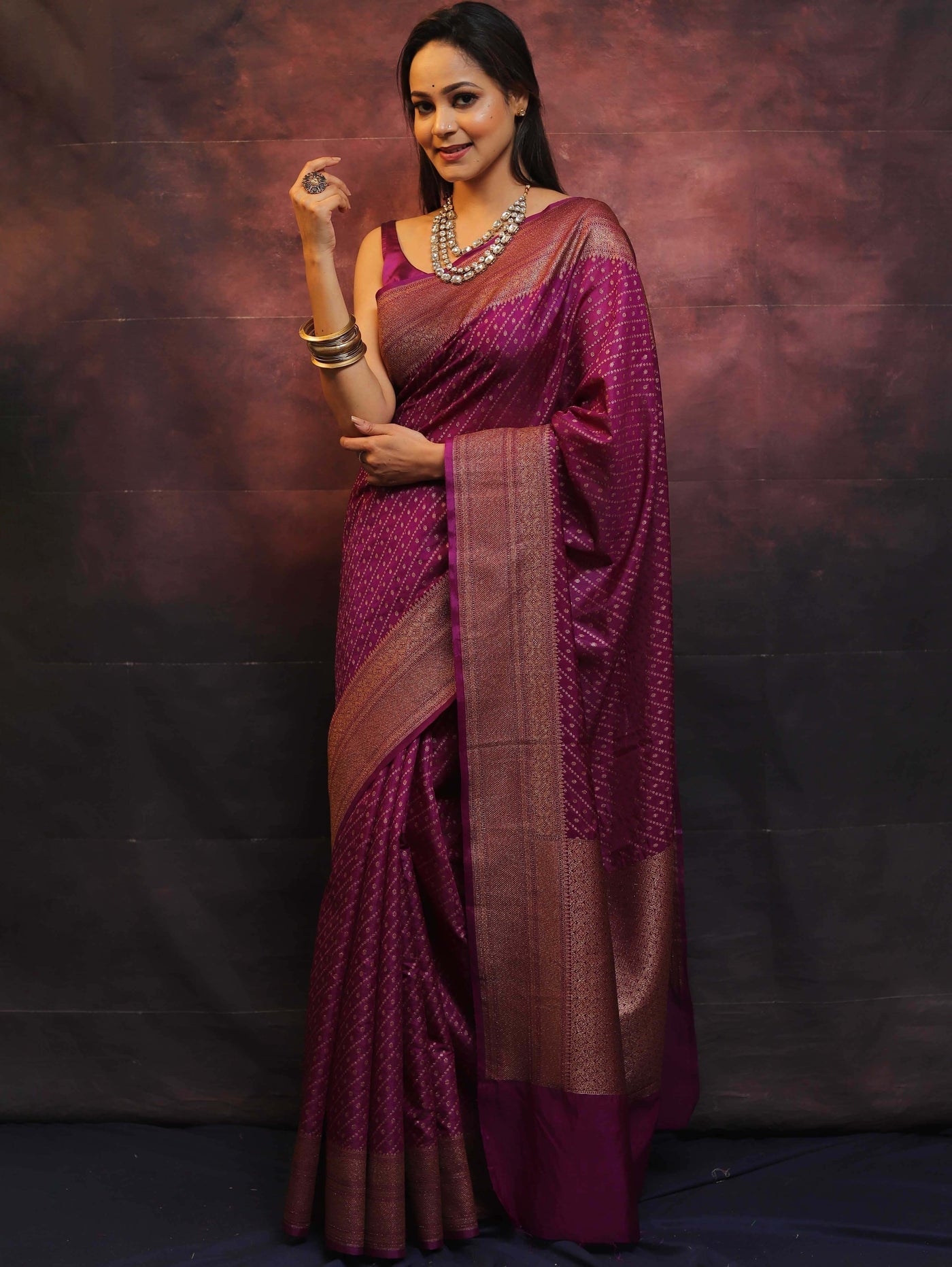 Magenta Pure Kanjivaram Silk Weaved With Copper Zari Comes With Heavy Kanjivaram Brocade Blouse - Almaari Fashion