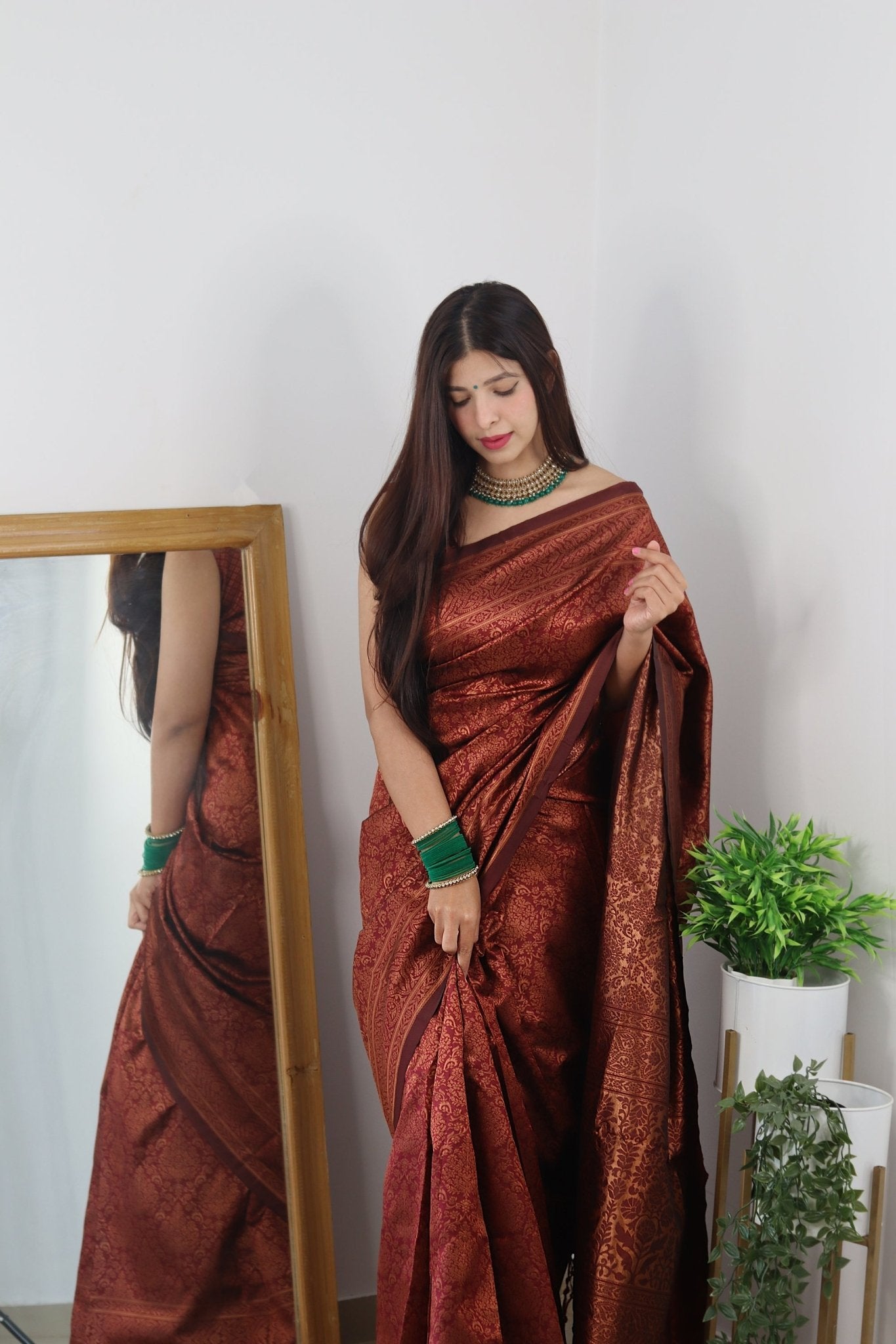 Maroon Pure Banarasi Silk Saree With Tempting Heavy Brocade Blouse Piece - Almaari Fashion