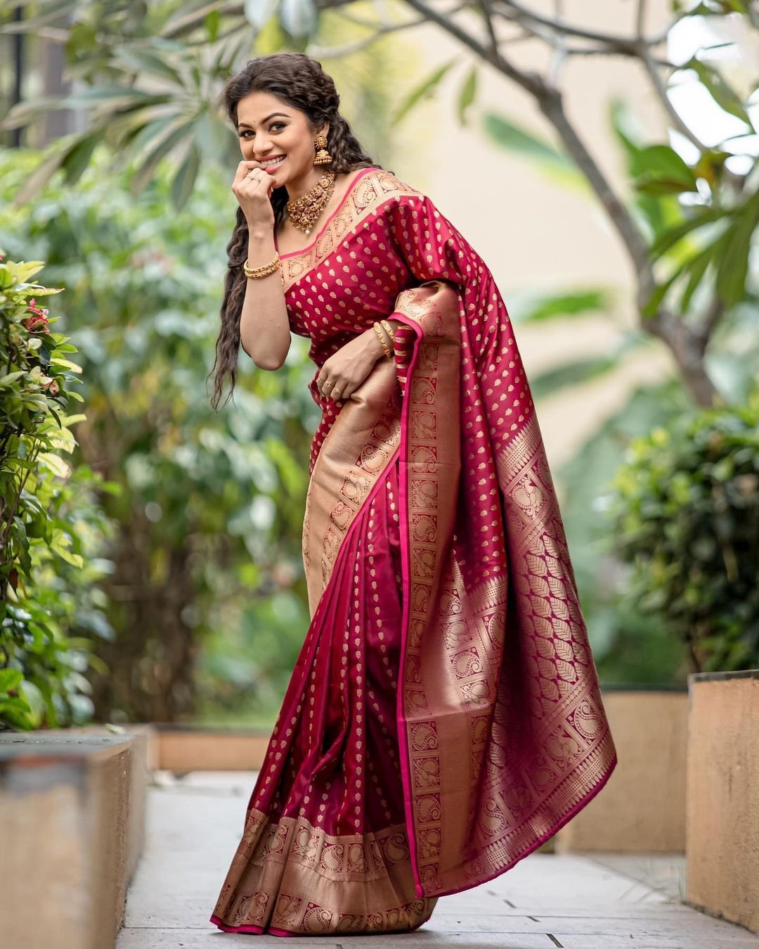 Maroon Pure Kanjivaram Silk Saree With Attractive Blouse Piece Weaved With Copper Zari - Almaari Fashion