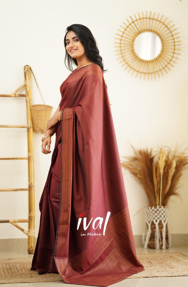 Maroon Pure Kanjivaram Silk Saree With Lovely Blouse Piece - Almaari Fashion