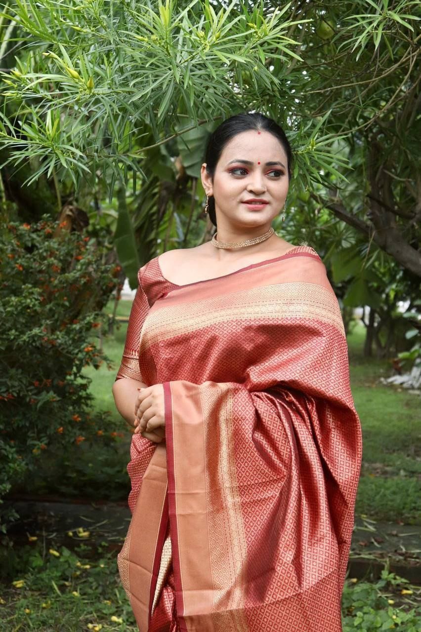 Maroon Pure Pure Banarasi Silk With Attractive Blouse Piece - Almaari Fashion