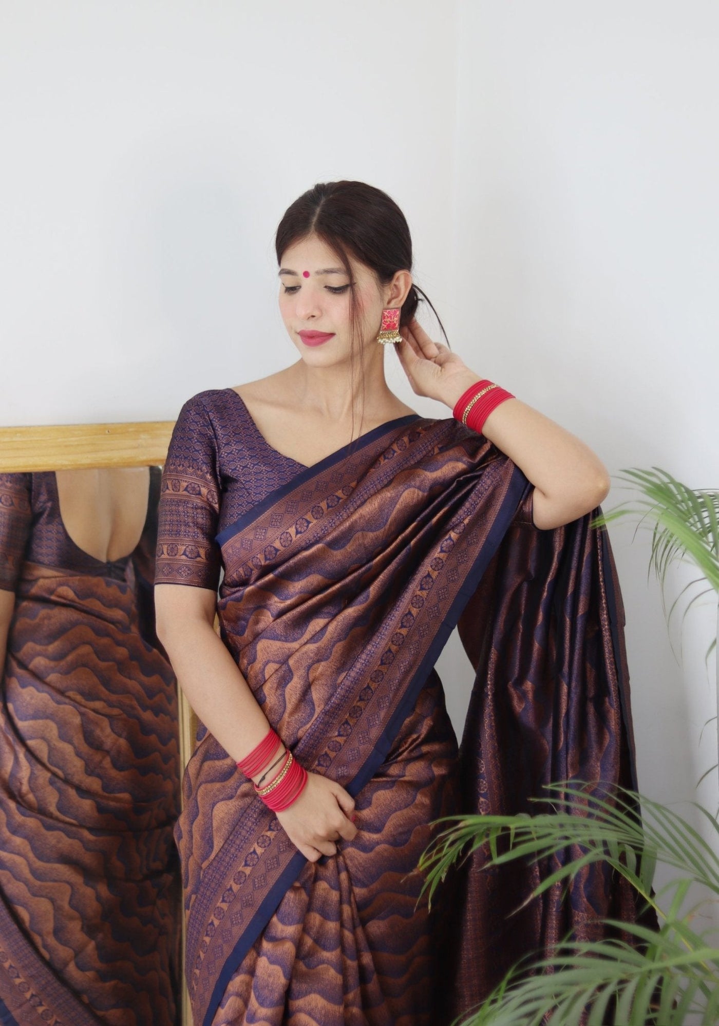 Navy Blue Pure Kanjivaram Silk Saree With Twirling Blouse Piece - Almaari Fashion