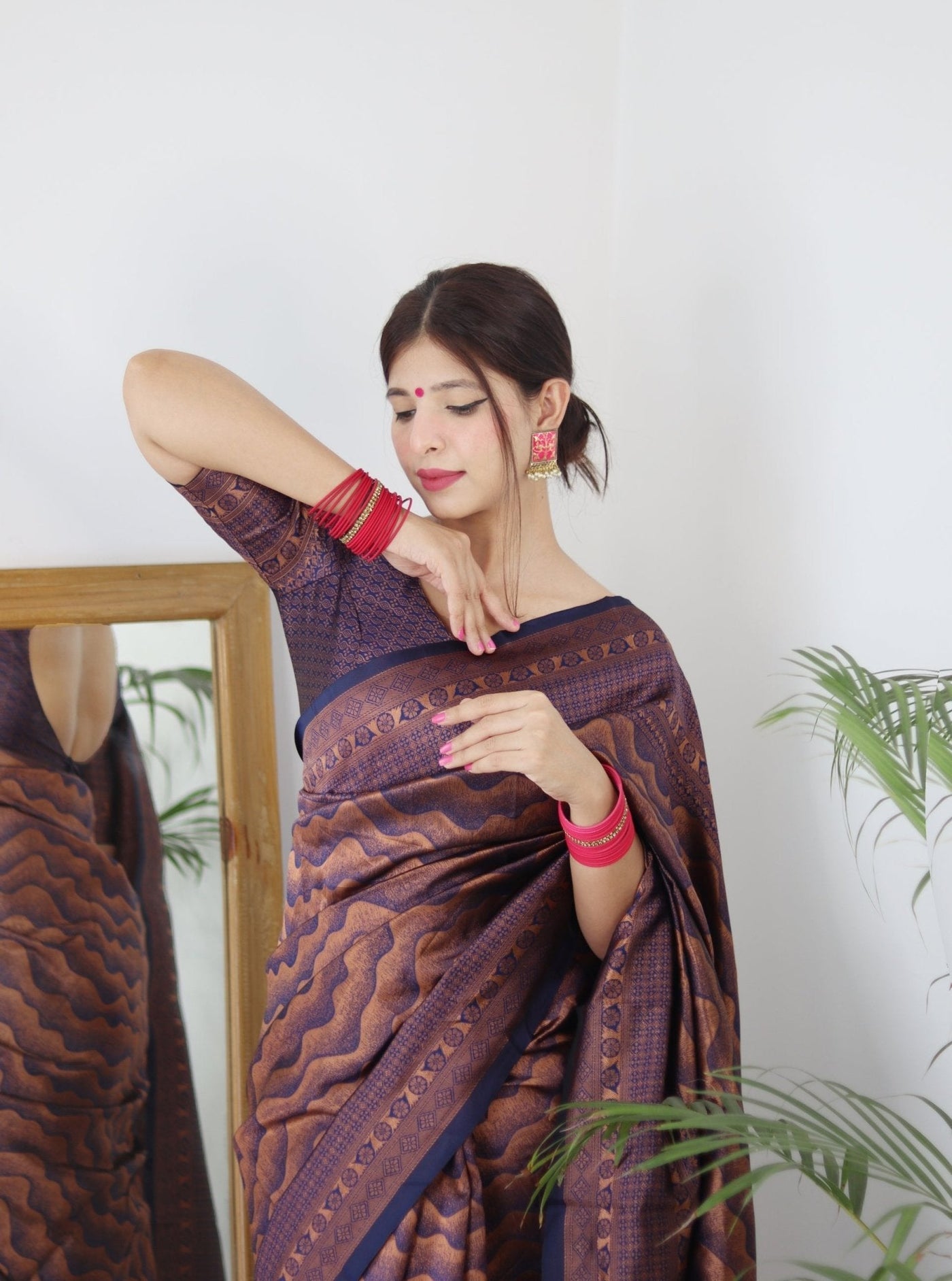 Navy Blue Pure Kanjivaram Silk Saree With Twirling Blouse Piece - Almaari Fashion