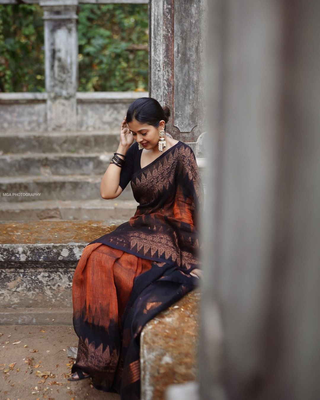 Orange & Black Pure Kanjivaram Silk Saree Stylish Blouse Piece - Almaari Fashion