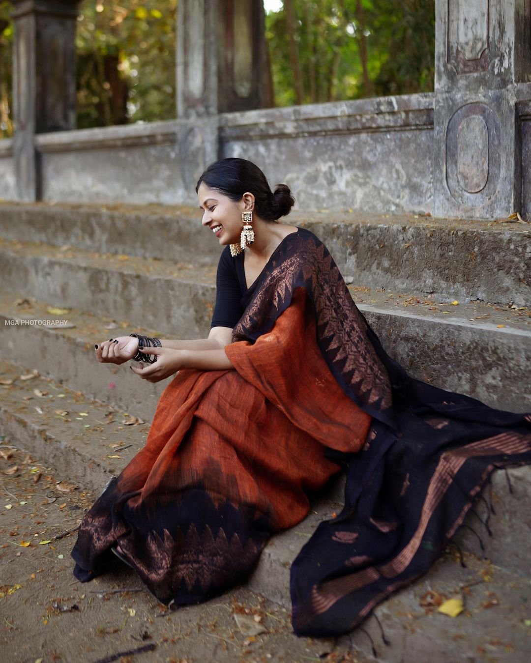 Orange & Black Pure Kanjivaram Silk Saree Stylish Blouse Piece - Almaari Fashion