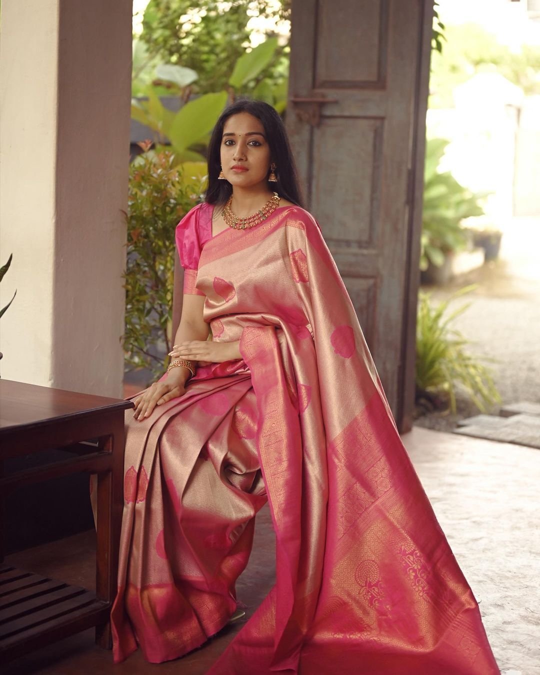 Peach Pure Kanjivaram Silk Saree Stylish Blouse Piece - Almaari Fashion