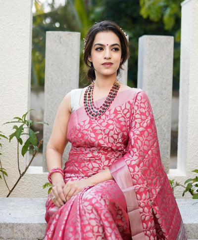 Peach Pure Kanjivaram Silk With Confounding Blouse Piece - Almaari Fashion