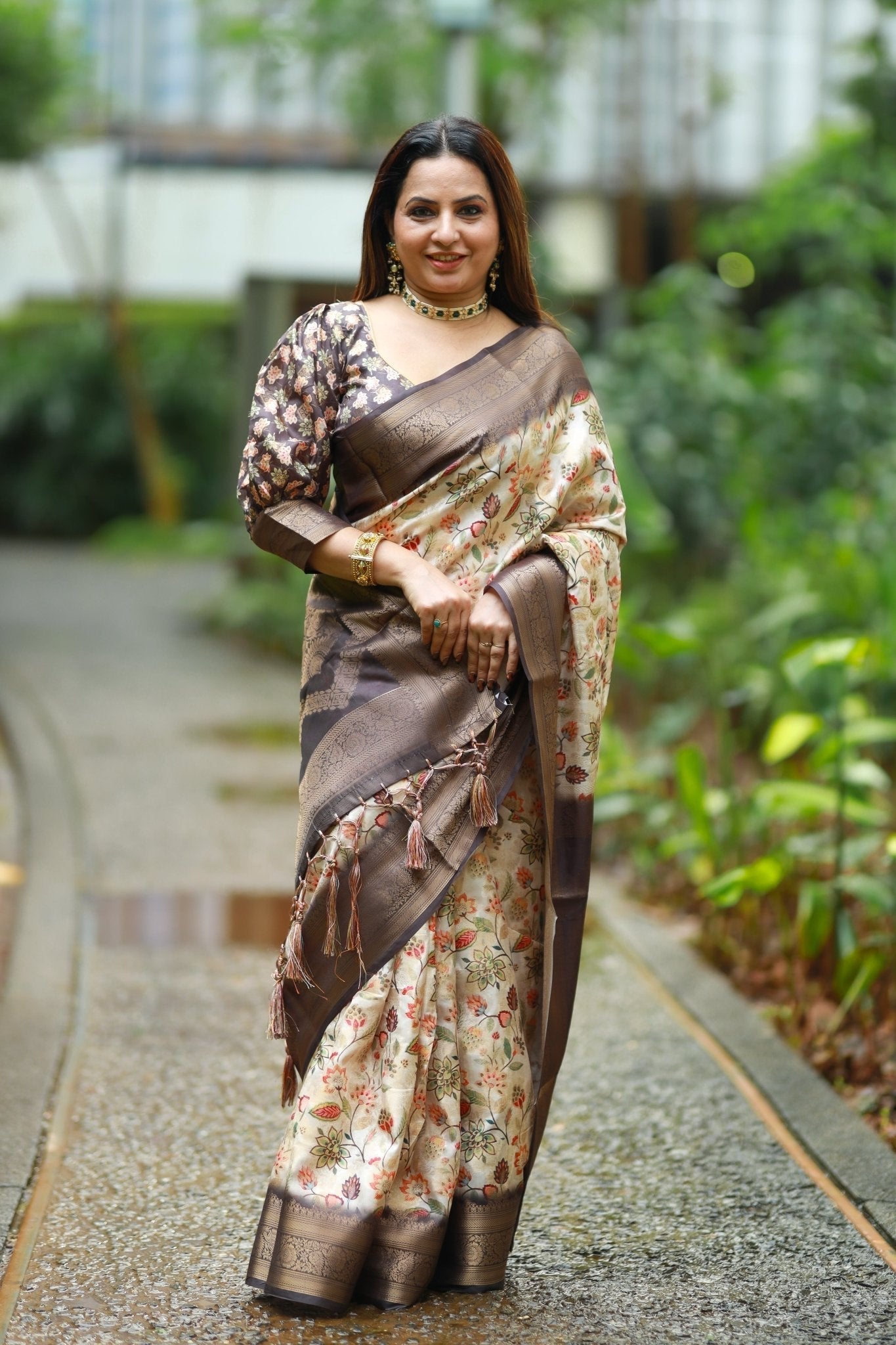 Pure Banarasi Silk Saree Weaved With Golden Zari Comes With Tassels - Almaari Fashion