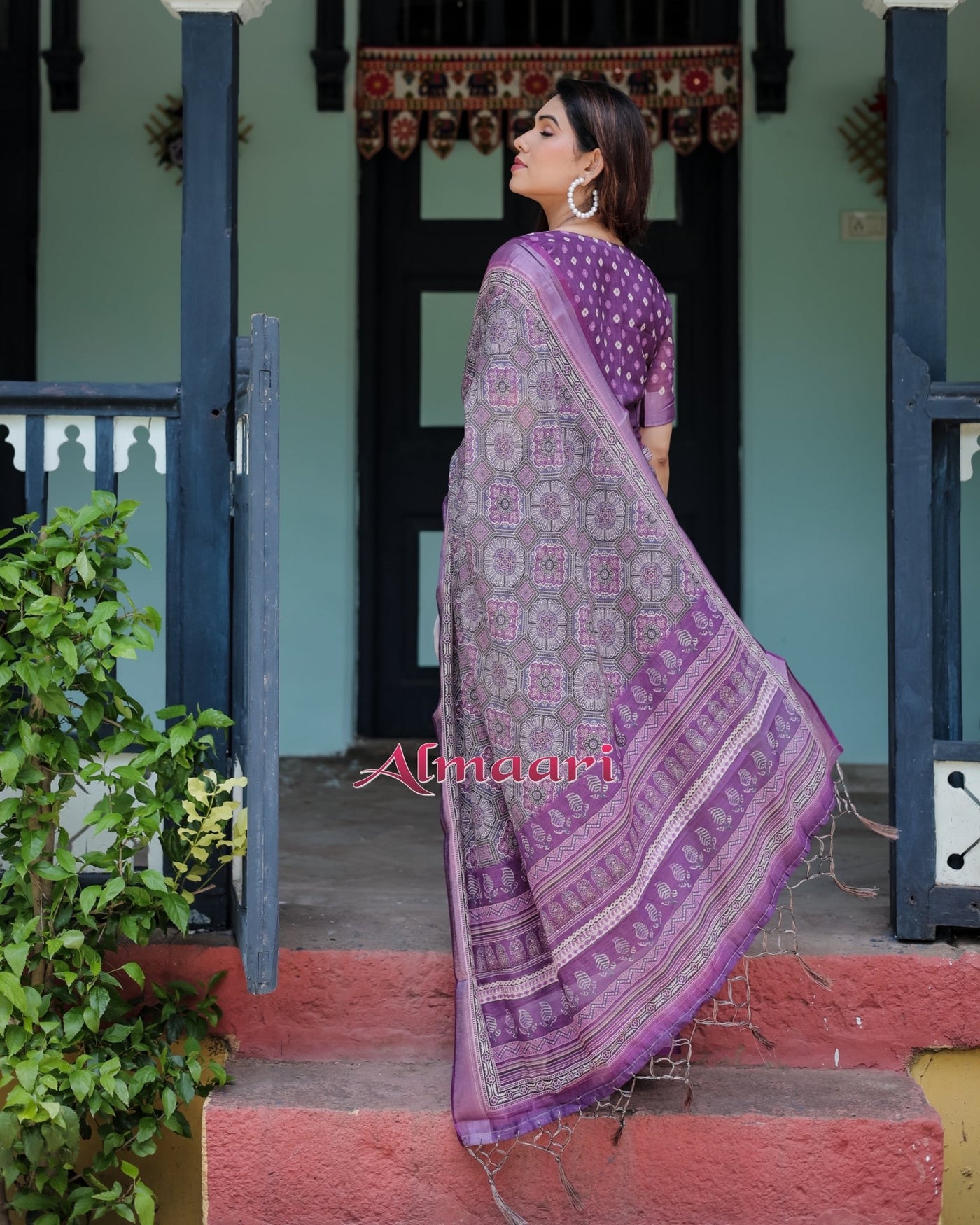 Pure Cotton Linen Saree Weaved With Zari Comes With Tassels - Almaari Fashion