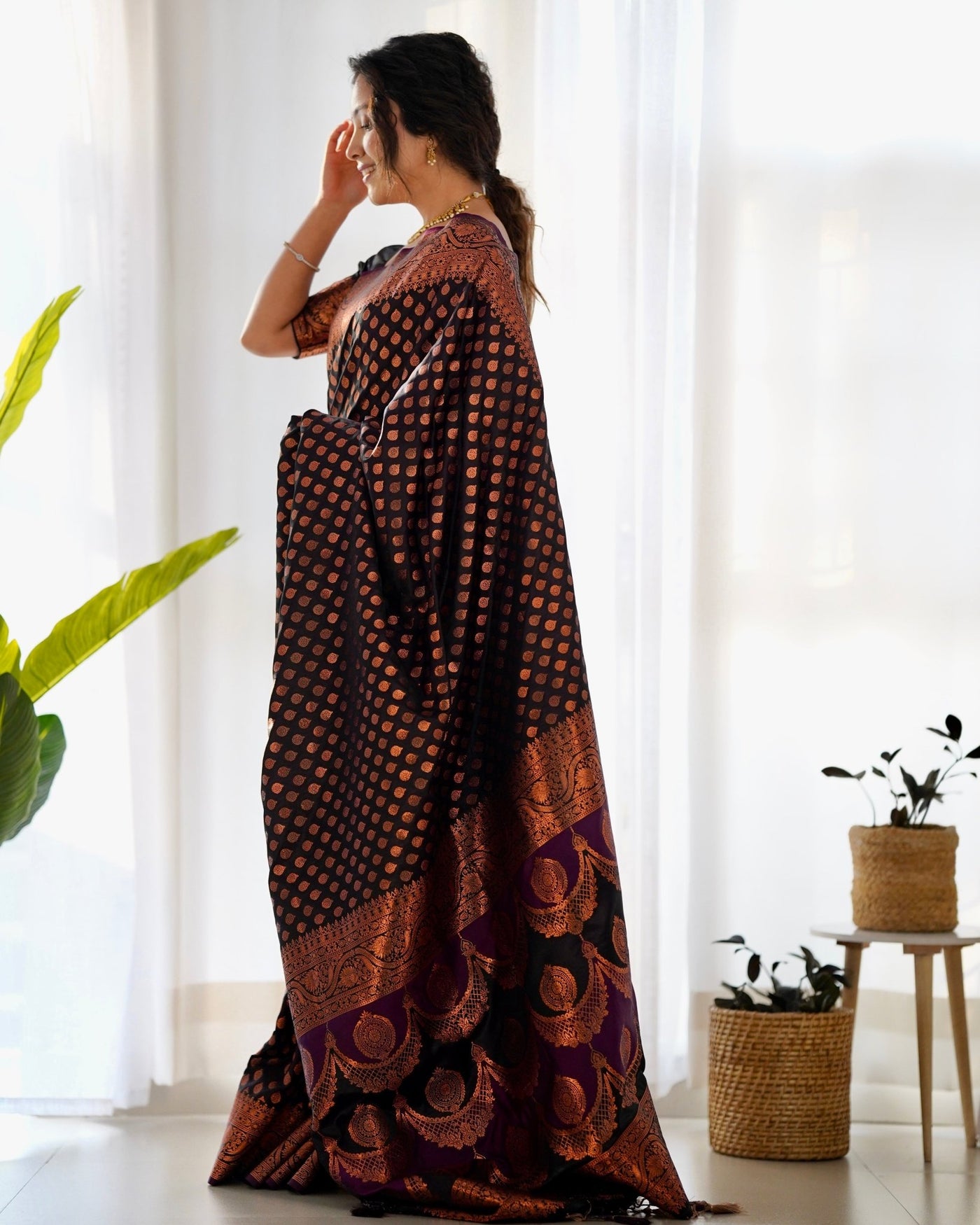 Pure Gaji Silk Saree Weaved With Copper Zari - Almaari Fashion