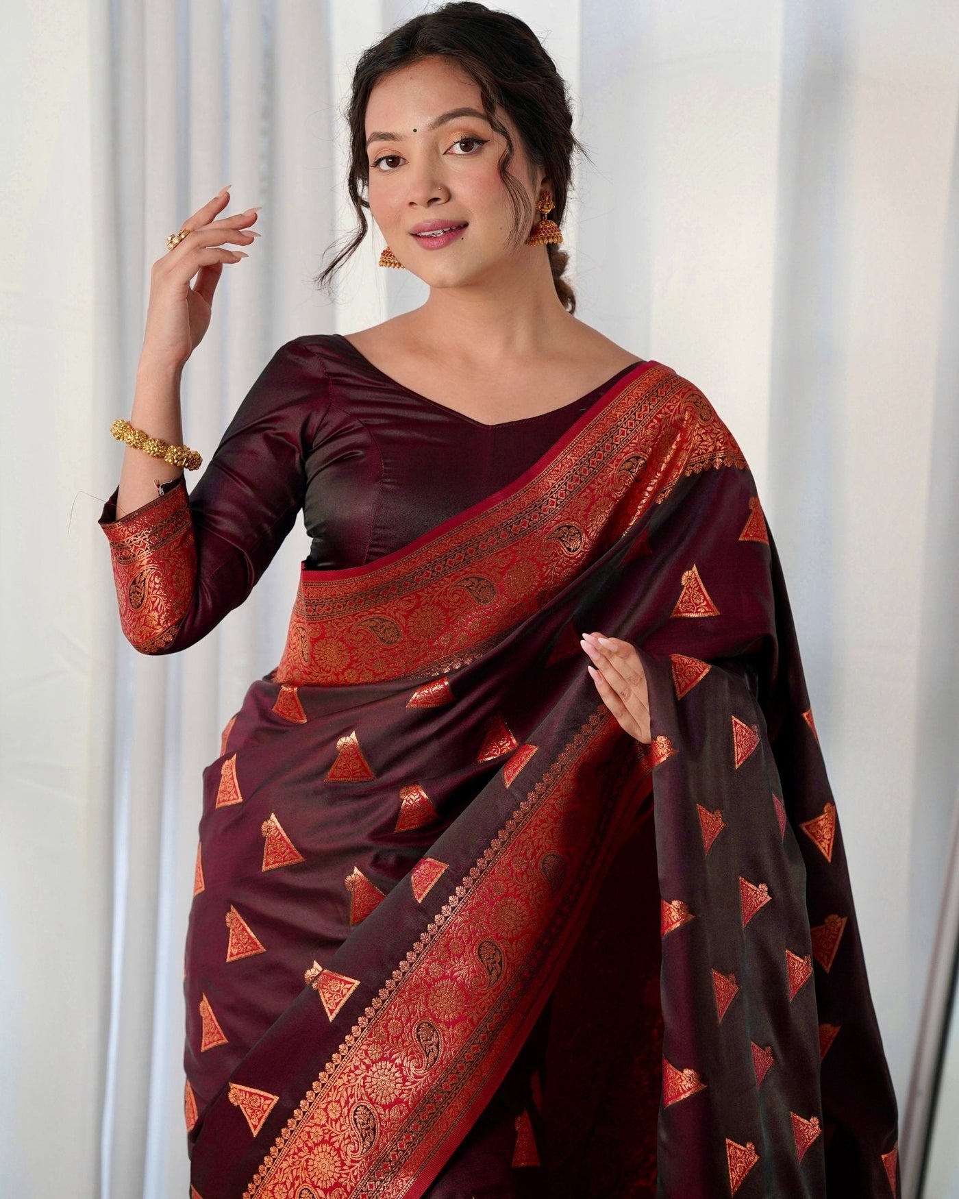 Pure Gaji Silk Saree Weaved With Copper Zari - Almaari Fashion