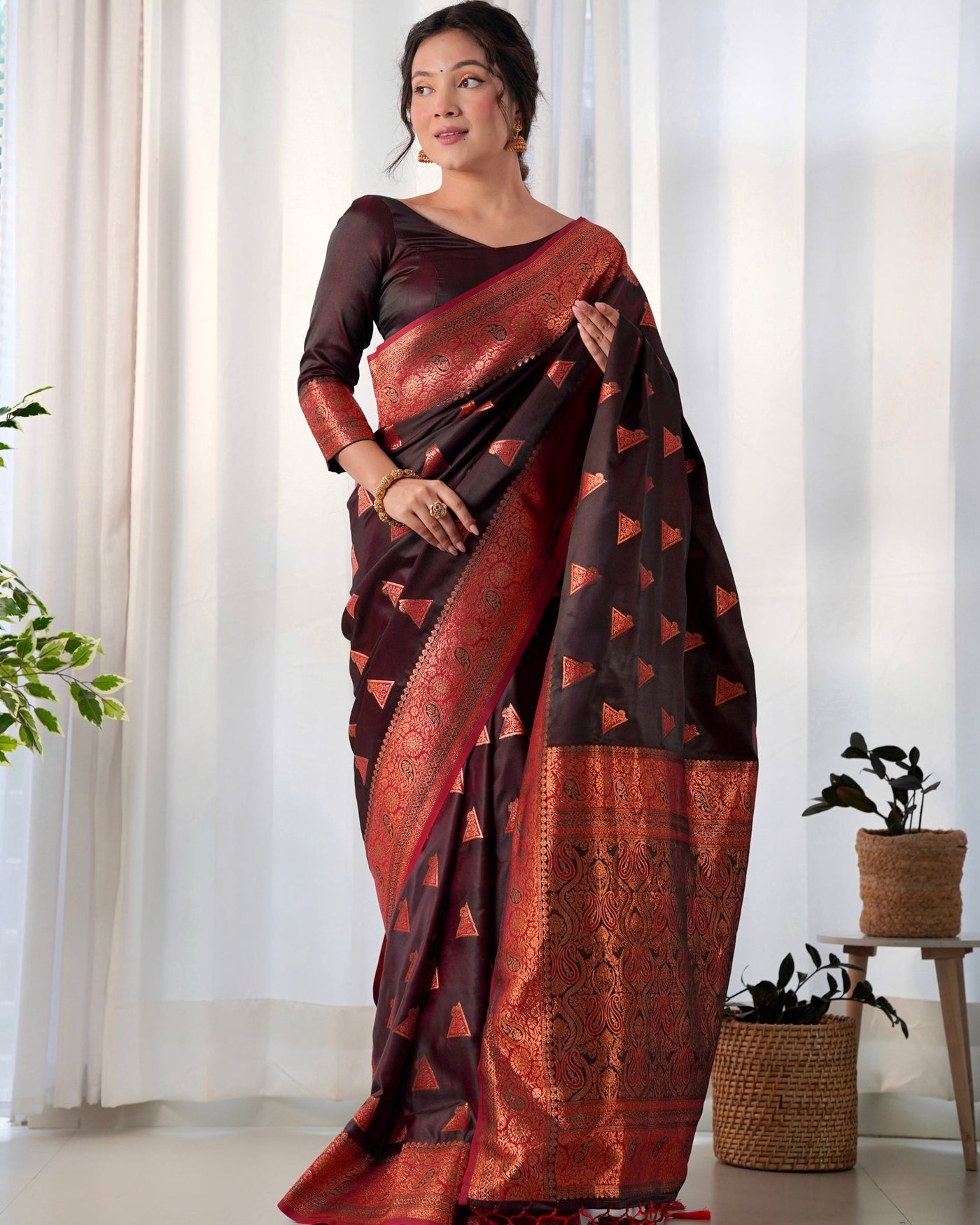 Pure Gaji Silk Saree Weaved With Copper Zari - Almaari Fashion