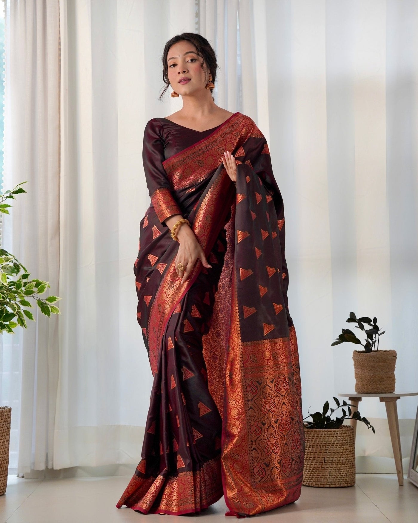 Pure Gaji Silk Saree Weaved With Copper Zari - Almaari Fashion