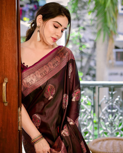 Pure Gaji Silk Saree Weaved With Zari Comes With Tassels - Almaari Fashion