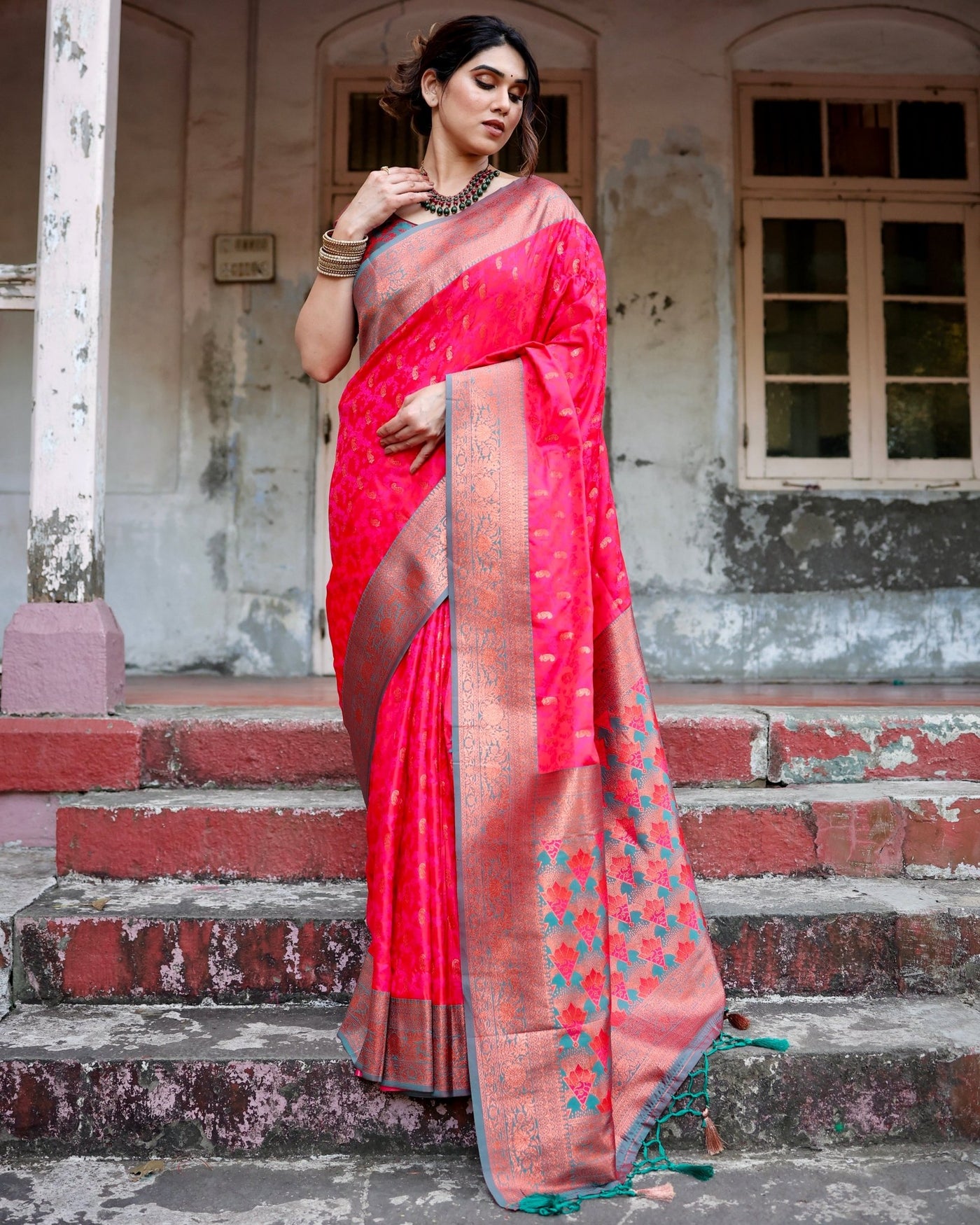 Pure Gaji Silk Saree Weaved With Zari Comes With Tassels - Almaari Fashion