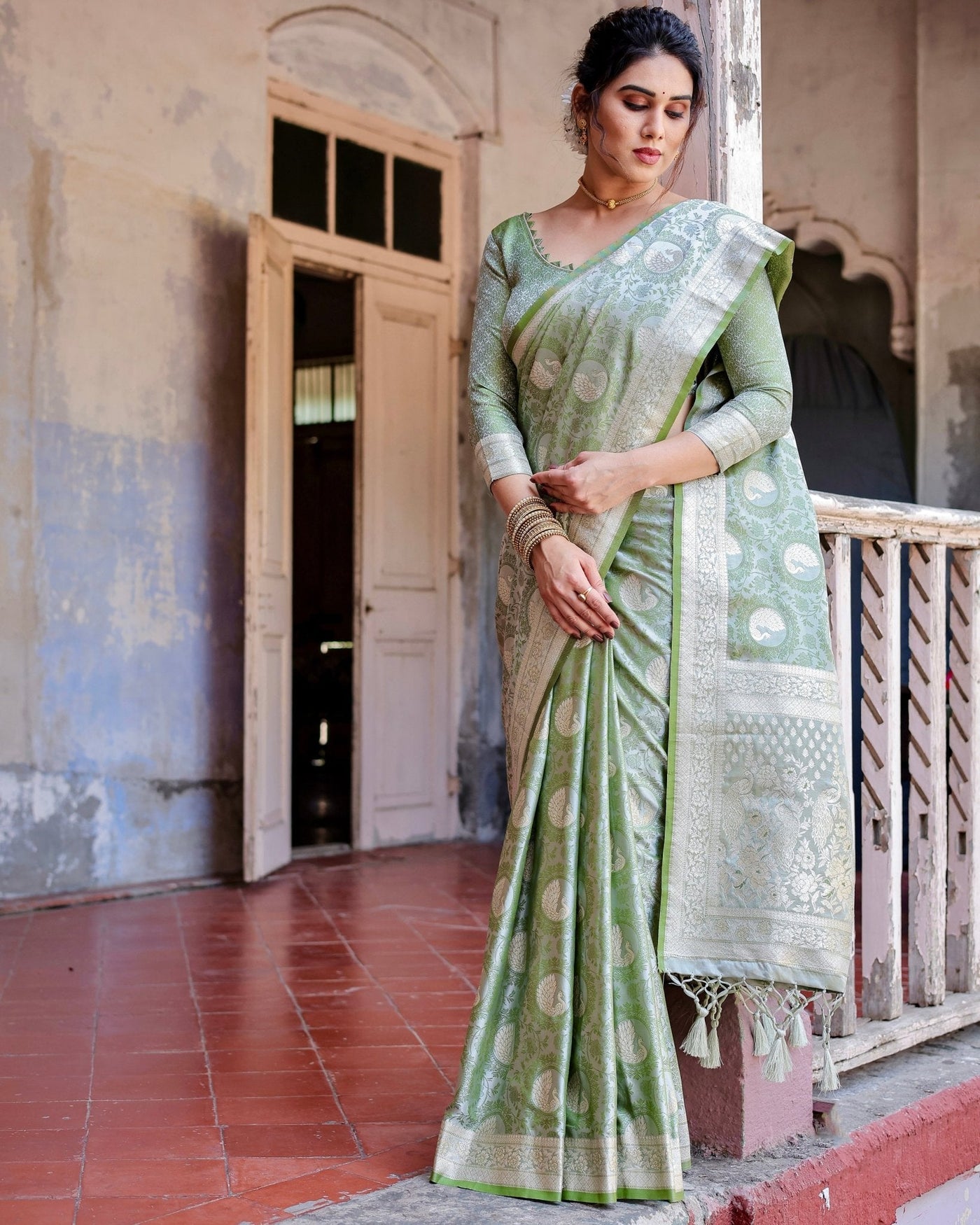 Pure Gaji Silk Saree Weaved With Zari Comes With Tassels - Almaari Fashion