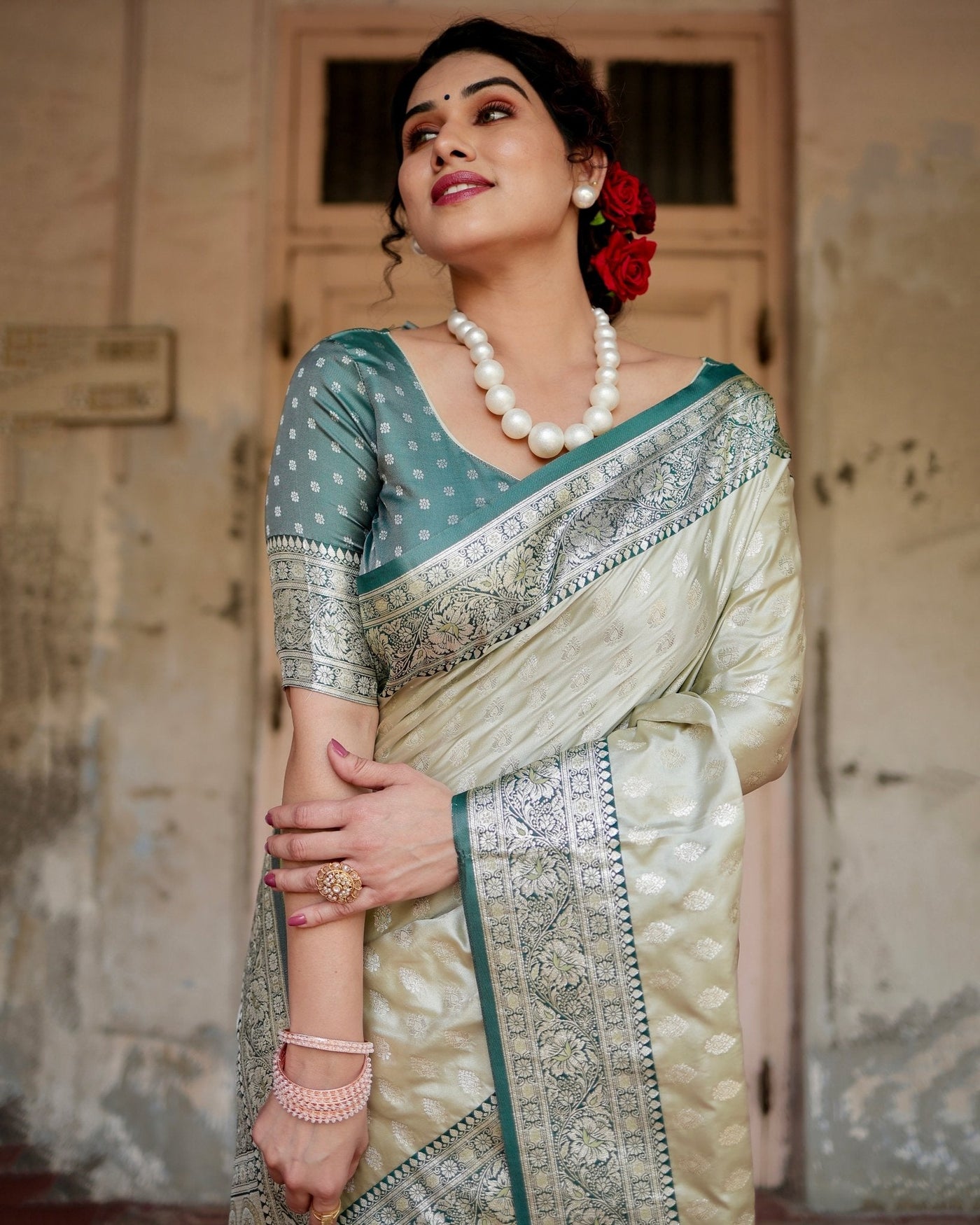 Pure Gaji Silk Saree Weaved With Zari Comes With Tassels - Almaari Fashion